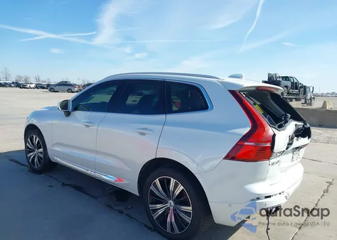 2023 Volvo Xc60 B5 Plus Bright Theme z USA, uszkodzony, nr VIN YV4L12REXP1359748